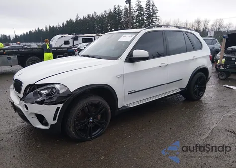 2012 BMW X5 xDrive35I/xDrive35I Premium/xDrive35I Sport Activity z USA, uszkodzony, nr VIN 5UXZV4C54CL765995